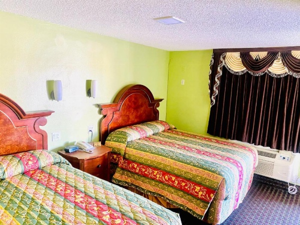 A Fisher's Inn Motel image 11