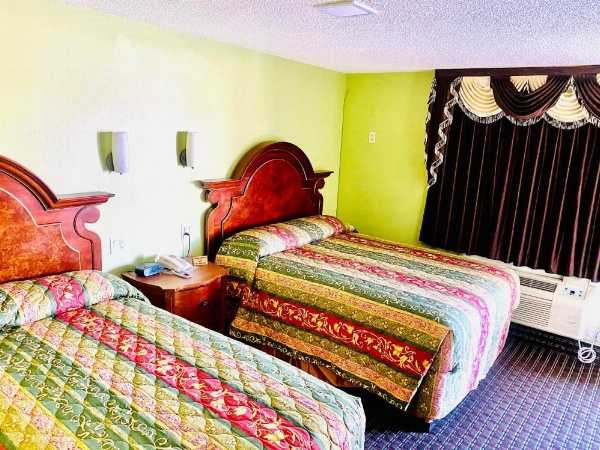 A Fisher's Inn Motel image 13