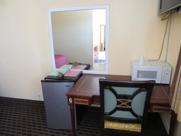 A Fisher's Inn Motel image 16