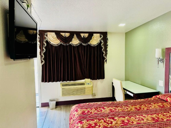 A Fisher's Inn Motel image 34