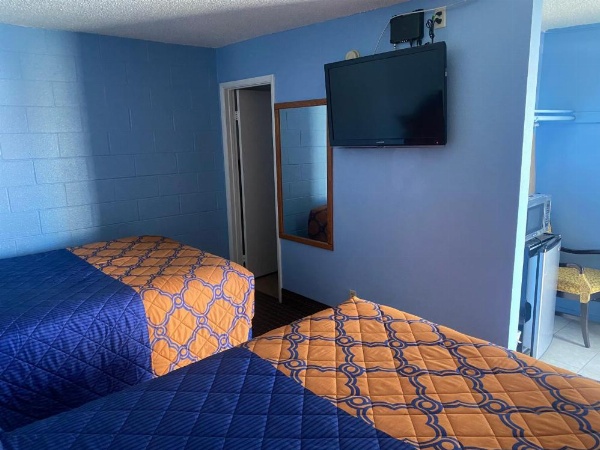 A Fisher's Inn Motel image 5