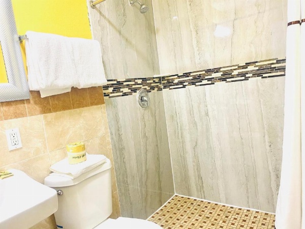 A Fisher's Inn Motel image 6